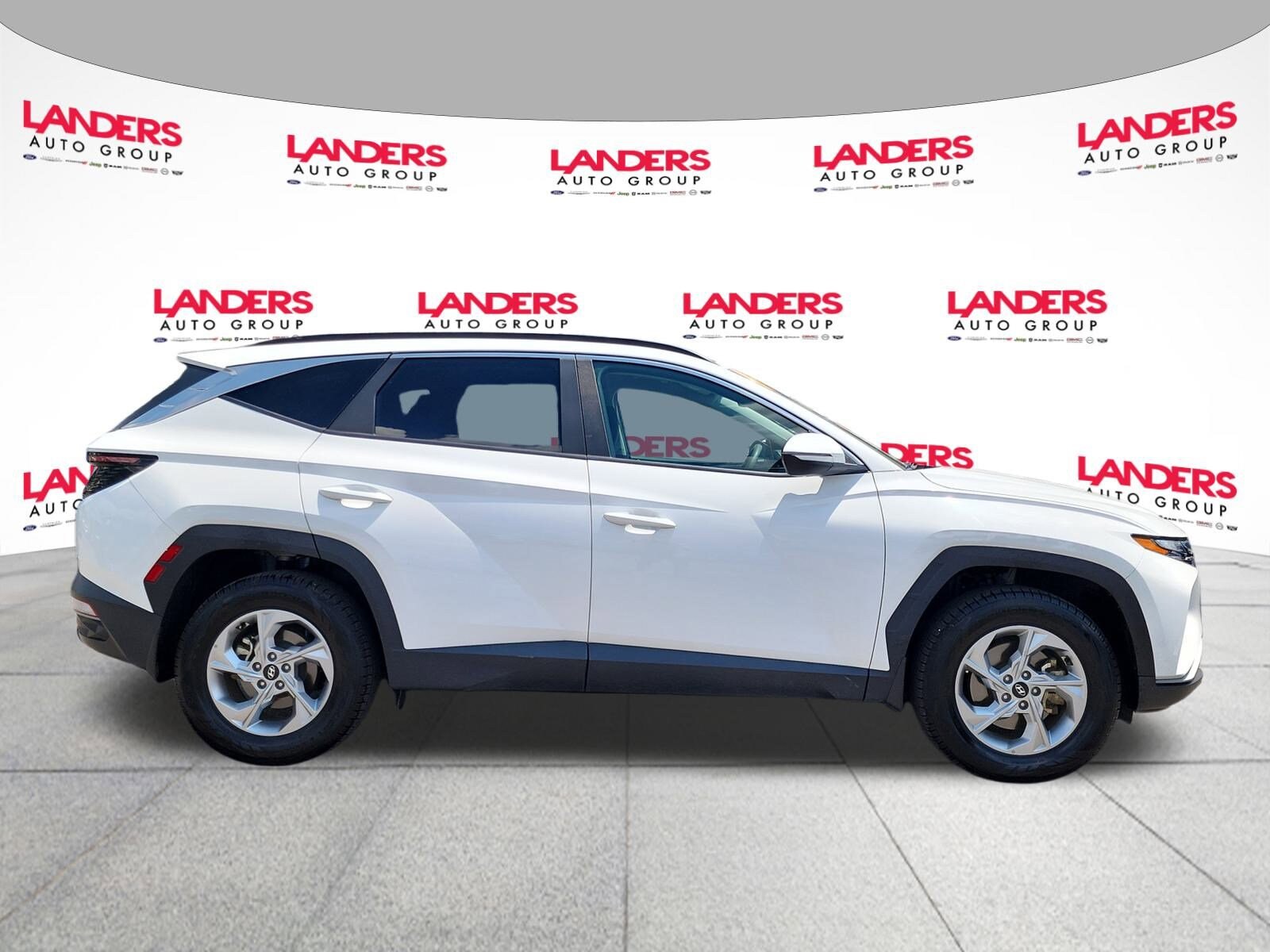 2023 Hyundai Tucson SEL photo 2