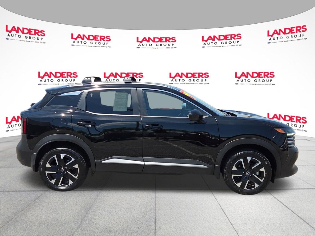 Used 2026 Nissan Kicks SV SV AWD