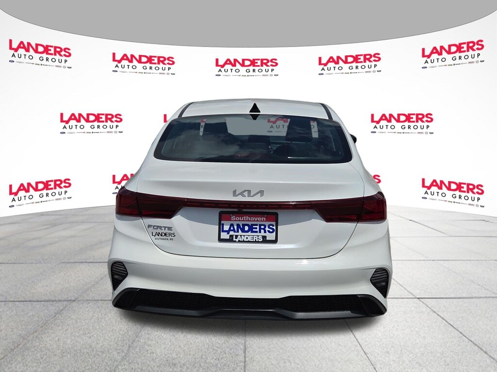 Used 2024 Kia Forte LXS LXS IVT