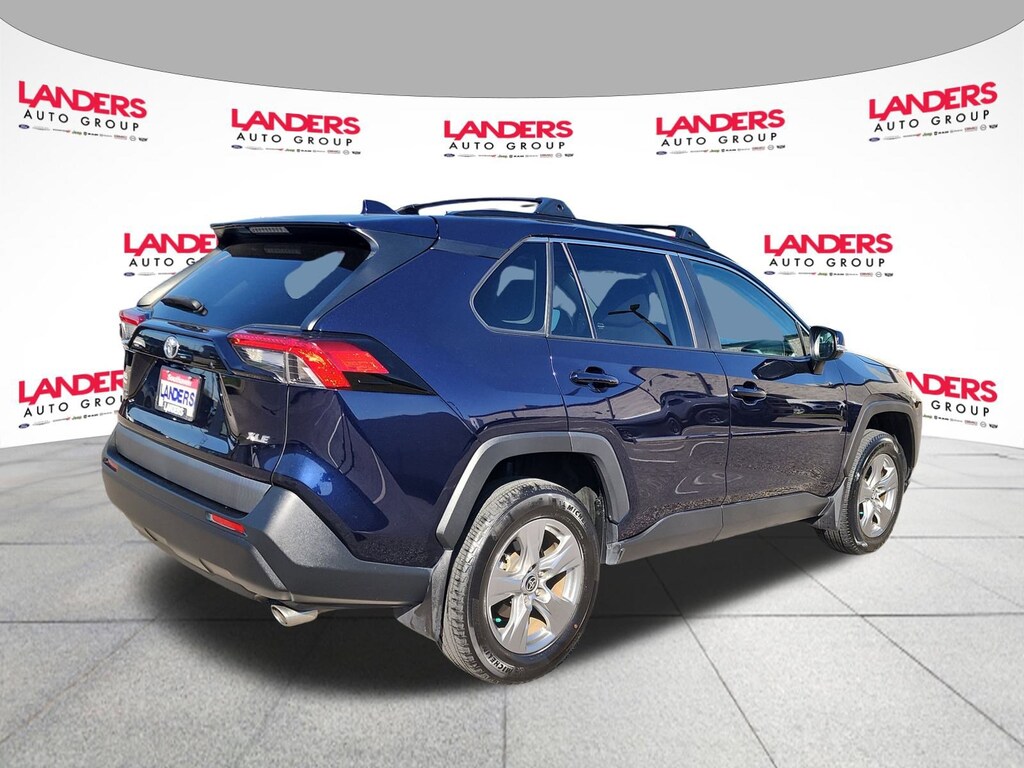 Used 2022 Toyota RAV4 XLE XLE FWD