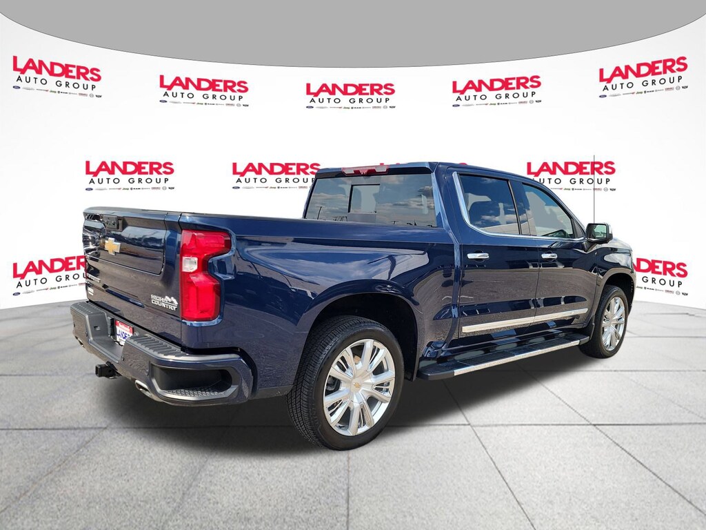 Used 2023 Chevrolet Silverado 1500 High Country 4WD Crew Cab 147 High Country