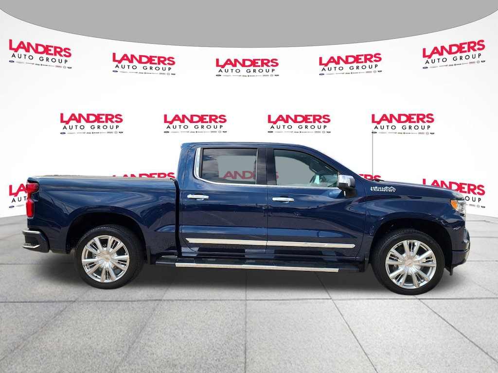 Used 2023 Chevrolet Silverado 1500 High Country 4WD Crew Cab 147 High Country