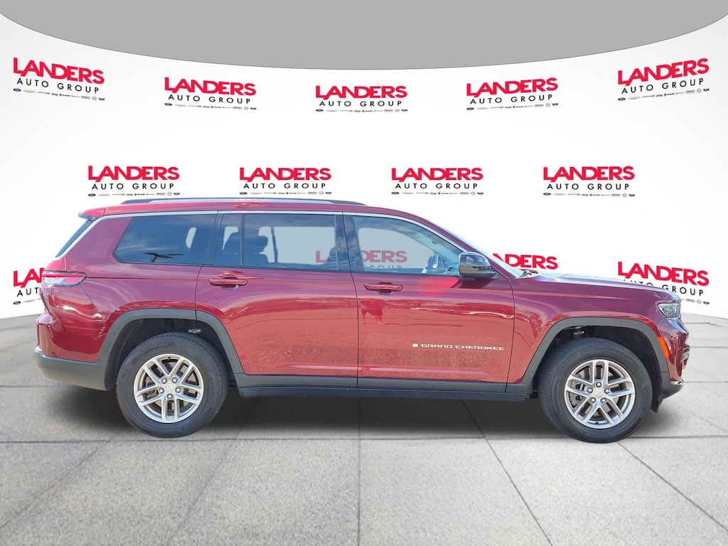 Used 2023 Jeep Grand Cherokee L Laredo Laredo 4x4