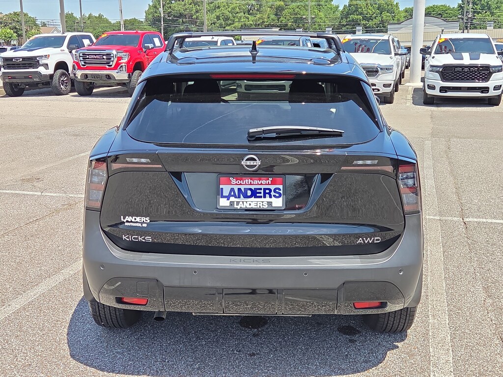 Used 2026 Nissan Kicks SV SV AWD