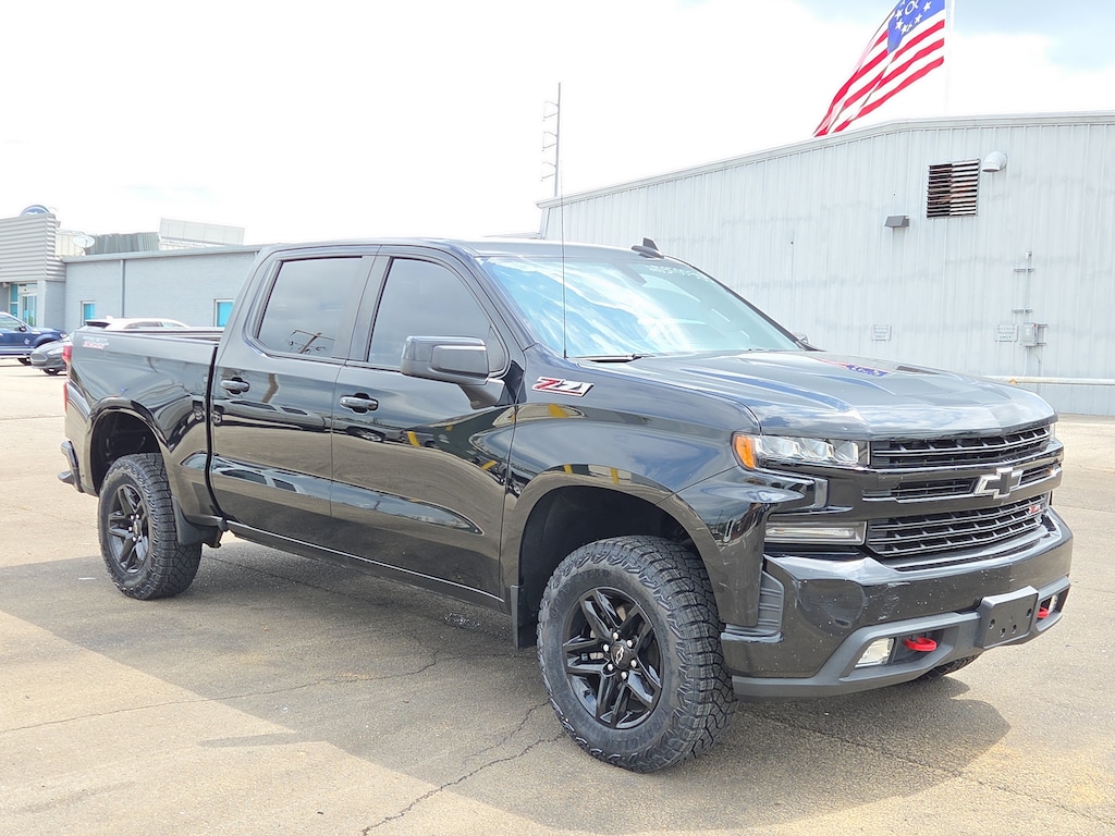 Used 2020 Chevrolet Silverado 1500 LT Trail Boss 4WD Crew Cab 147 LT Trail Boss