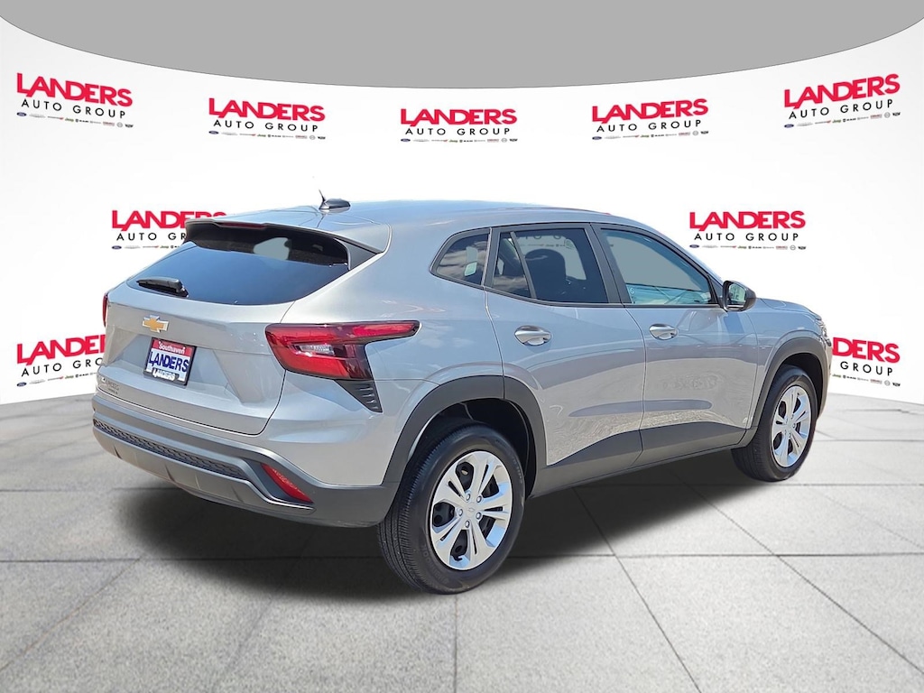 Used 2025 Chevrolet Trax LS FWD LS