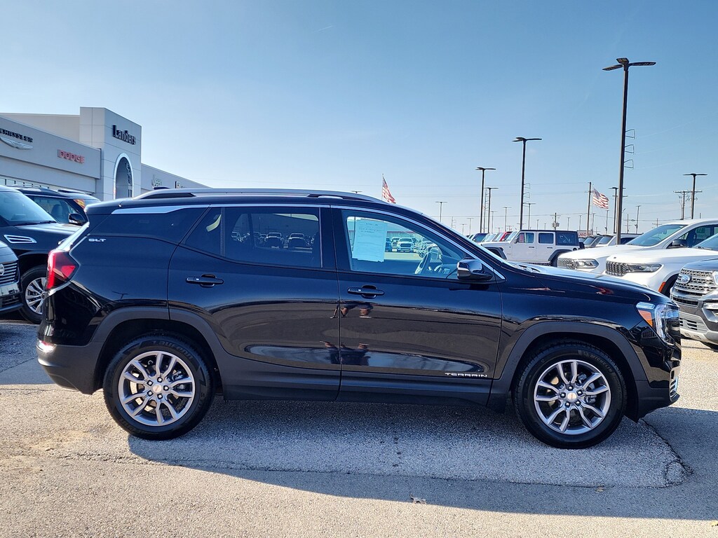 Used 2023 GMC Terrain SLT FWD SLT