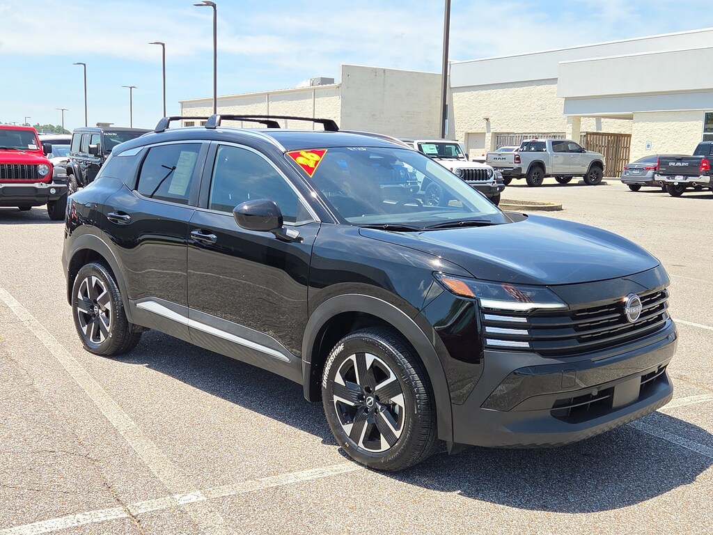 Used 2026 Nissan Kicks SV SV AWD