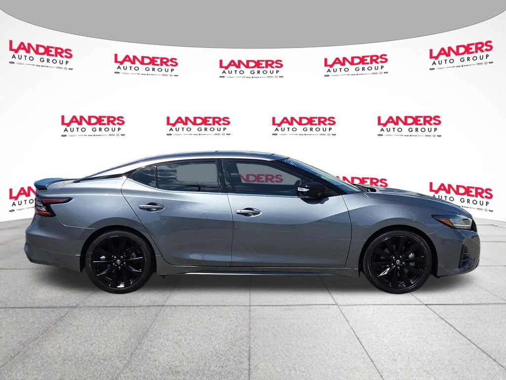 Used 2023 Nissan Maxima SR SR CVT