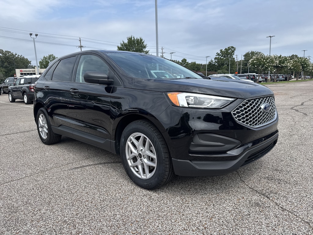 Used 2023 Ford Edge SE SE AWD