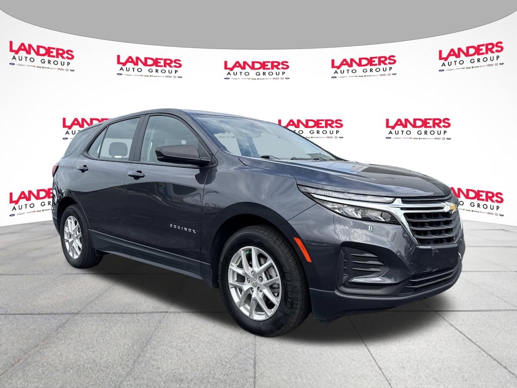 Used 2022 Chevrolet Equinox LS FWD LS w/1FL