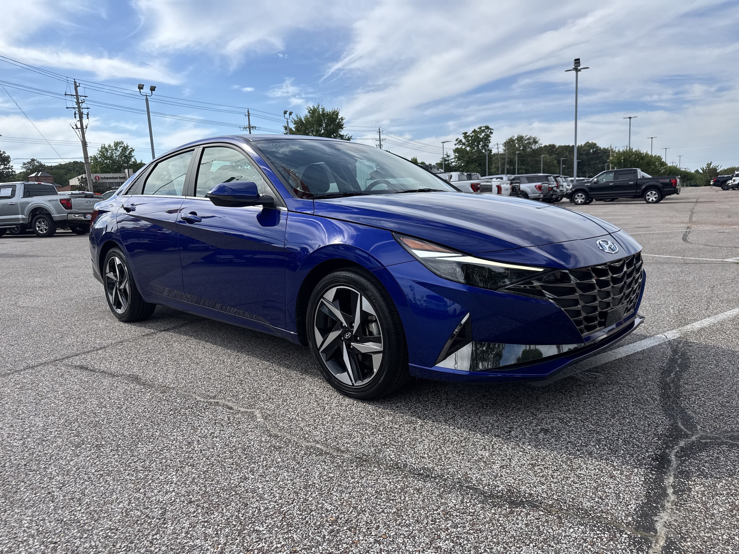 2023 Hyundai Elantra 2.0 Limited IVT SULEV's photo