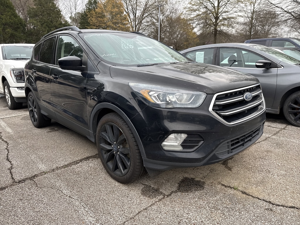 Used 2017 Ford Escape SE SE FWD