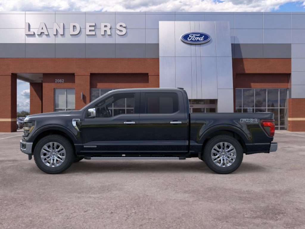 New 2026 Ford F-150 XLT XLT 4WD SuperCrew 5.5 Box
