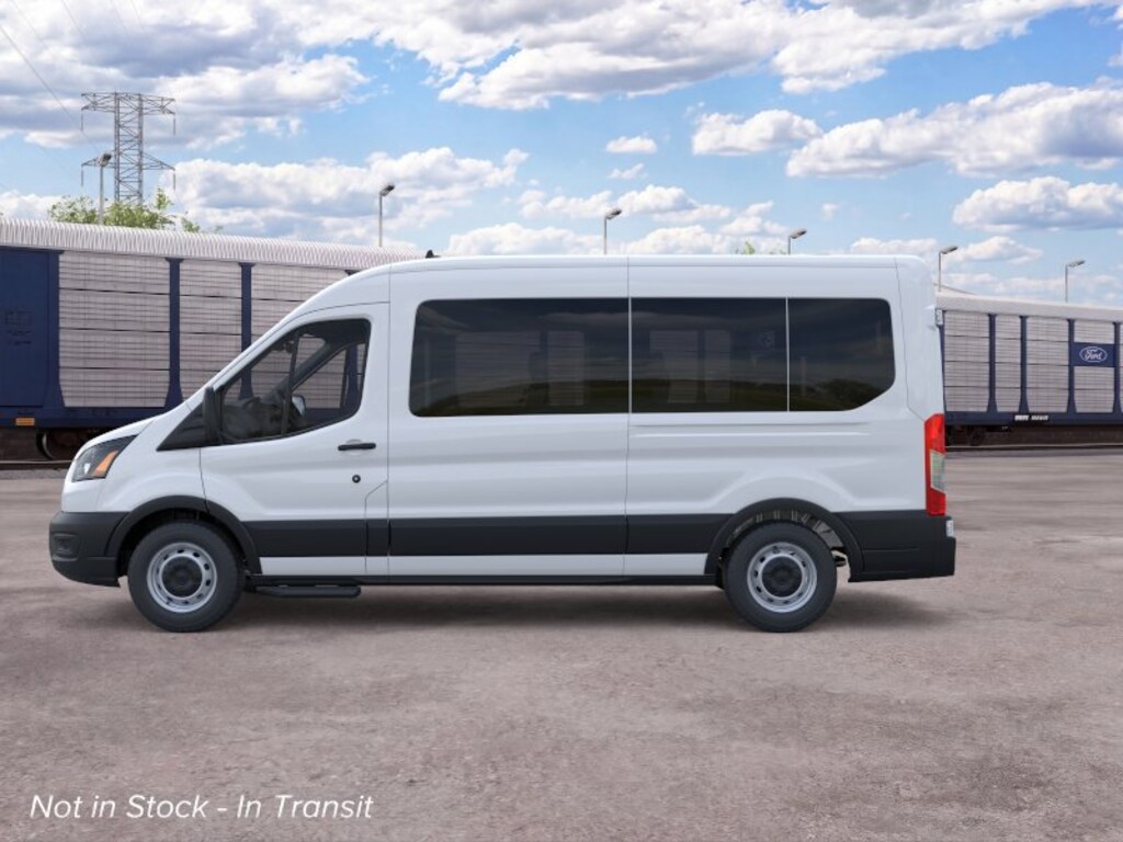 New 2026 Ford Transit Passenger Wagon XL T-350 148 Med Roof XL RWD