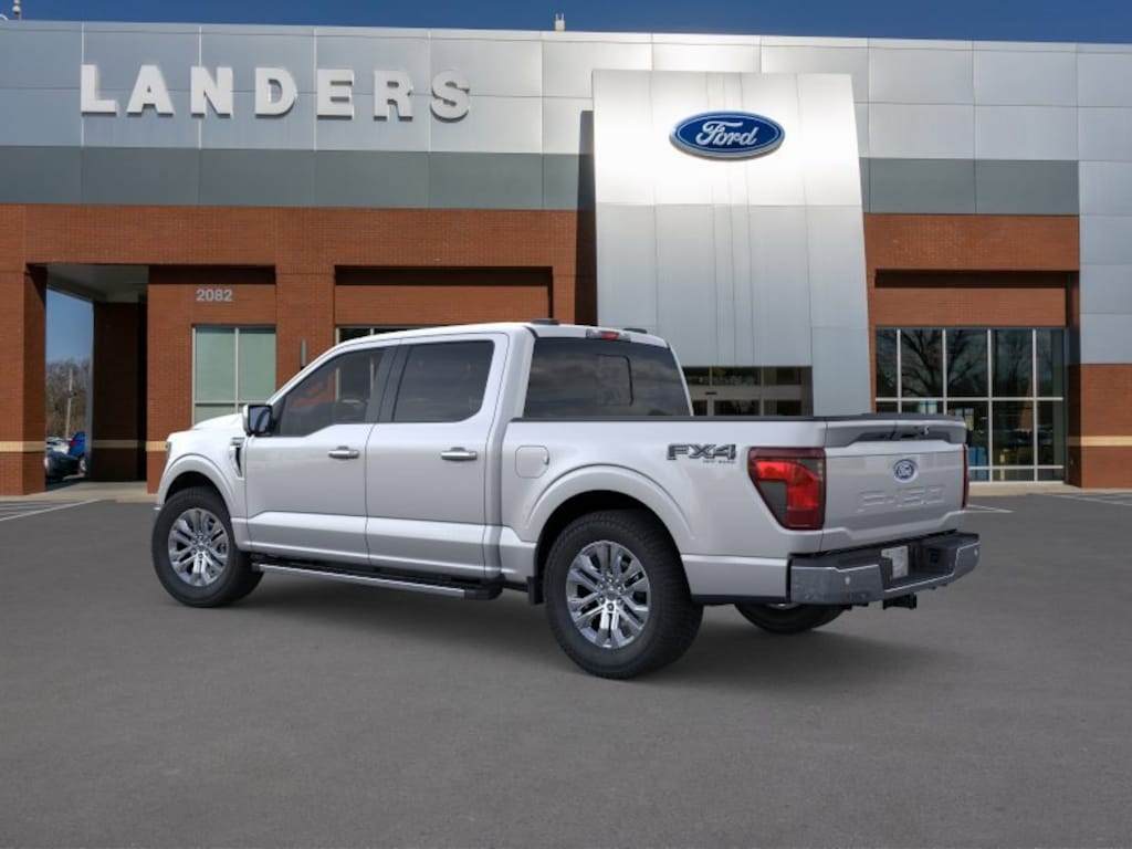New 2026 Ford F-150 XLT XLT 4WD SuperCrew 5.5 Box