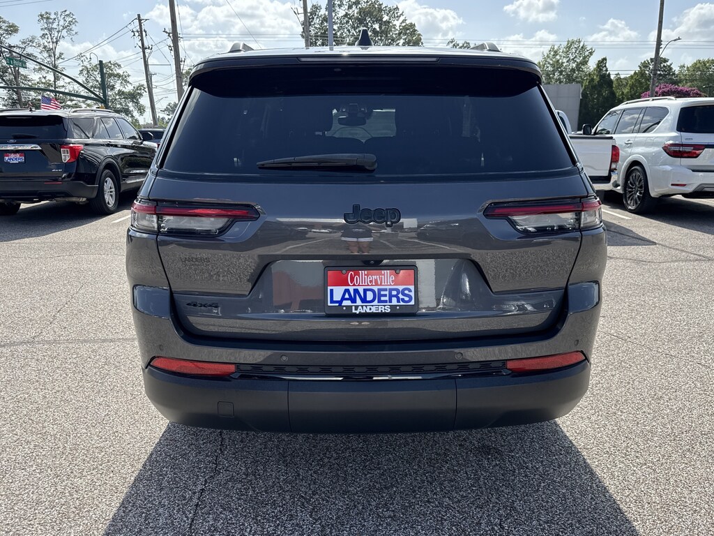 Used 2023 Jeep Grand Cherokee L Altitude X 4x4