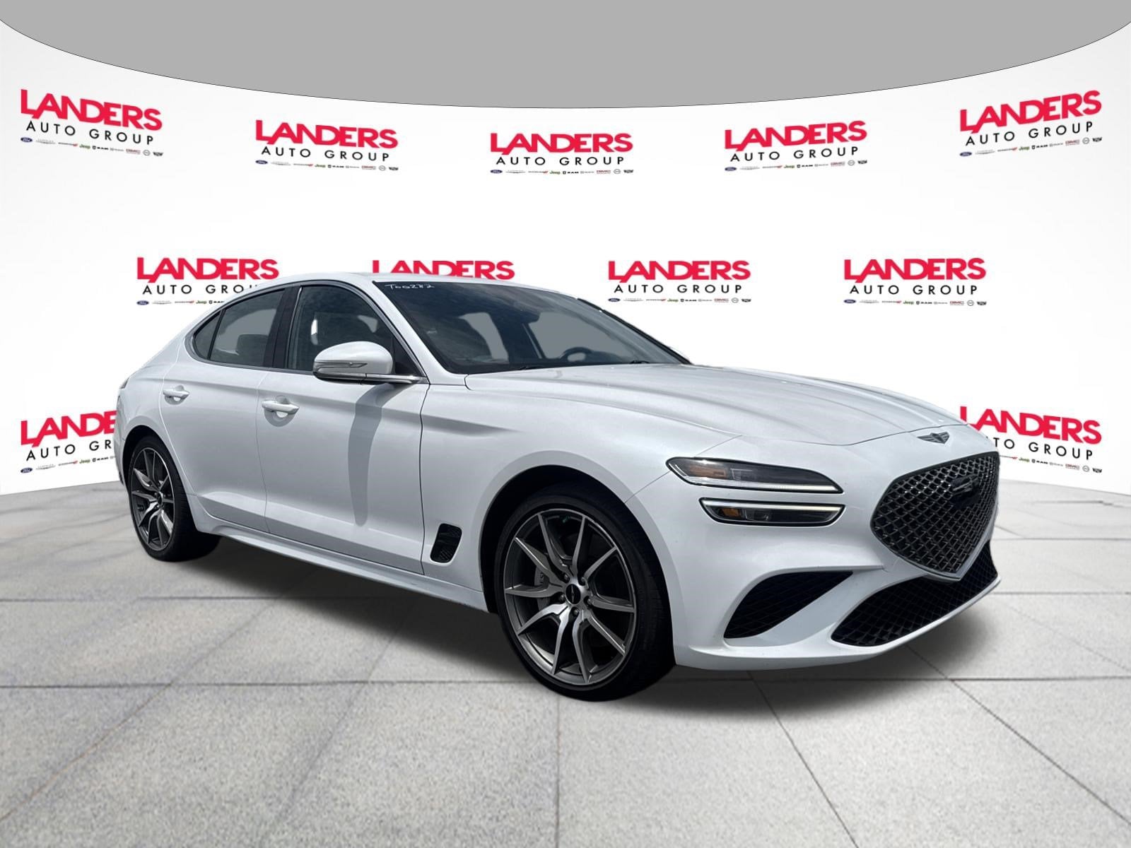 2025 Genesis G70 2.5T Standard's photo