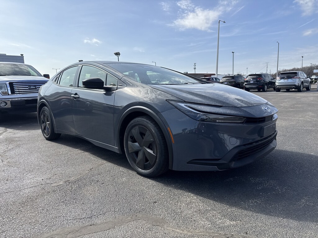 Used 2024 Toyota Prius LE LE