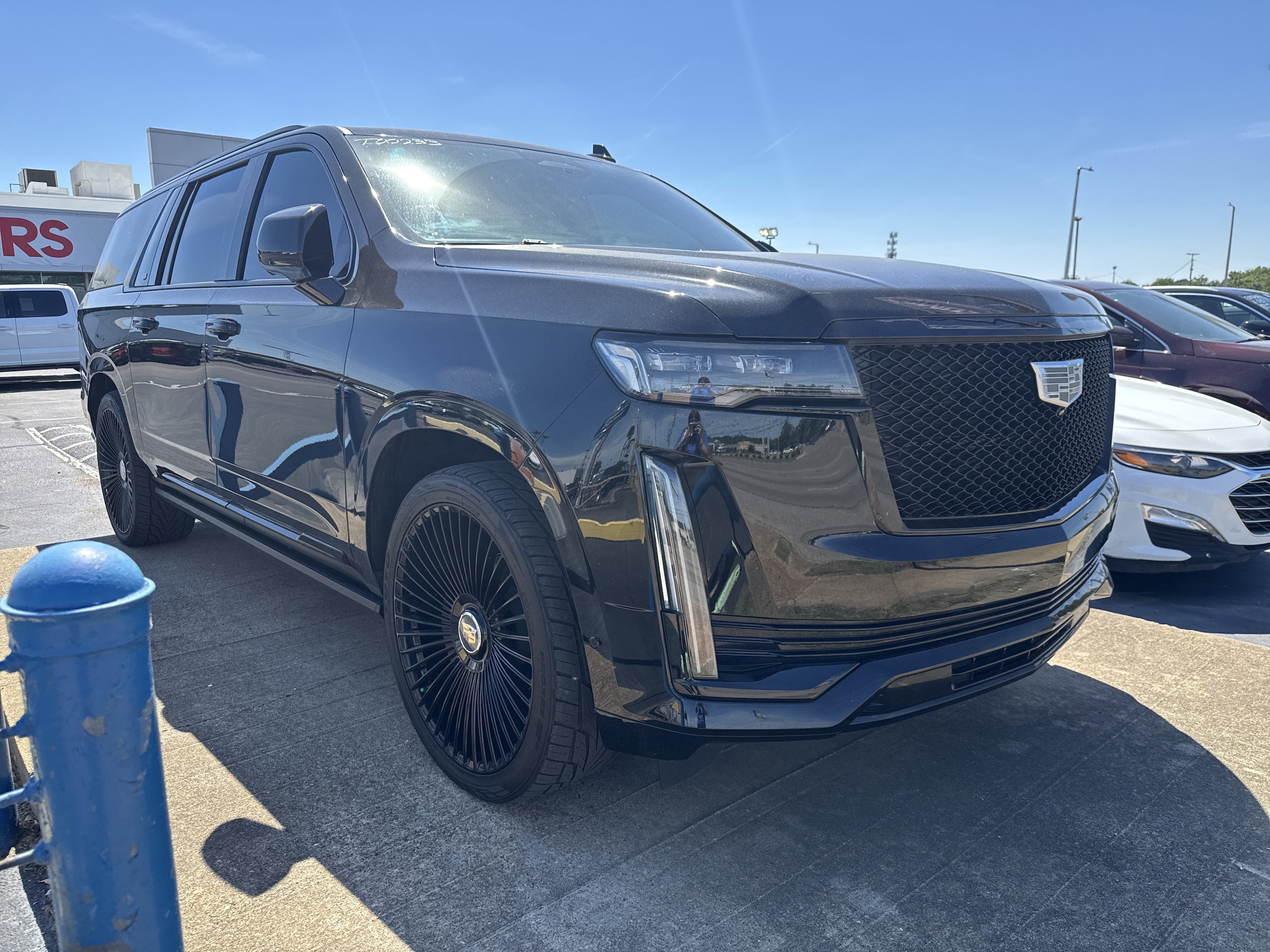 2022 Cadillac Escalade ESV 4WD Sport's photo