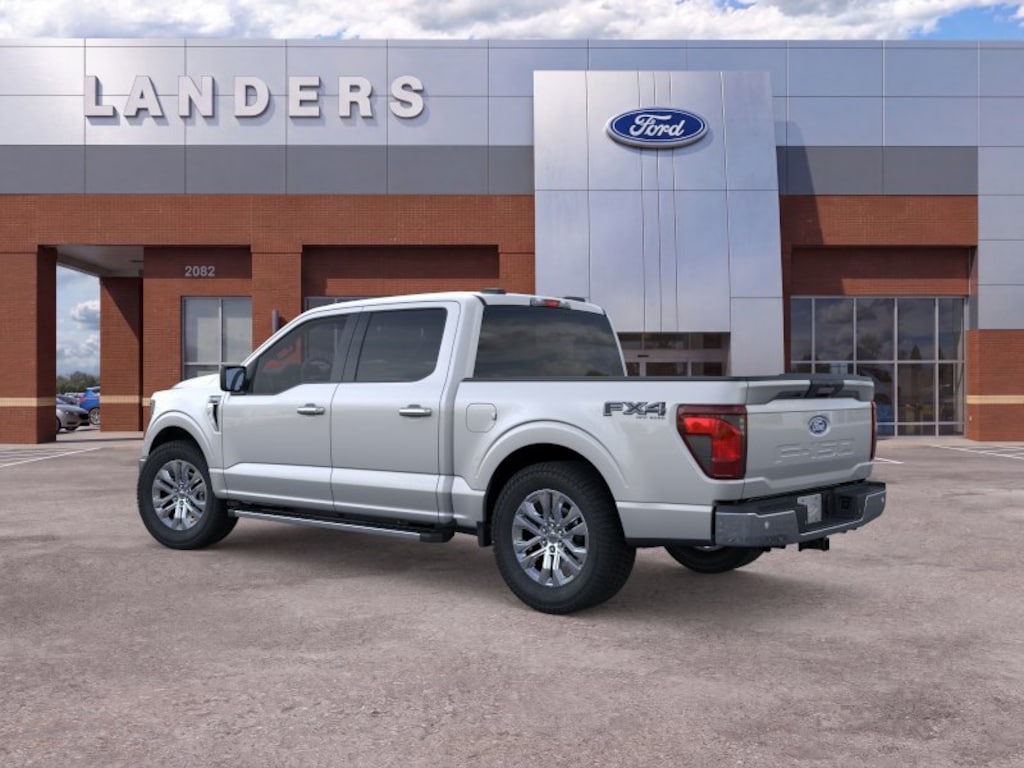 New 2026 Ford F-150 XLT XLT 4WD SuperCrew 5.5 Box