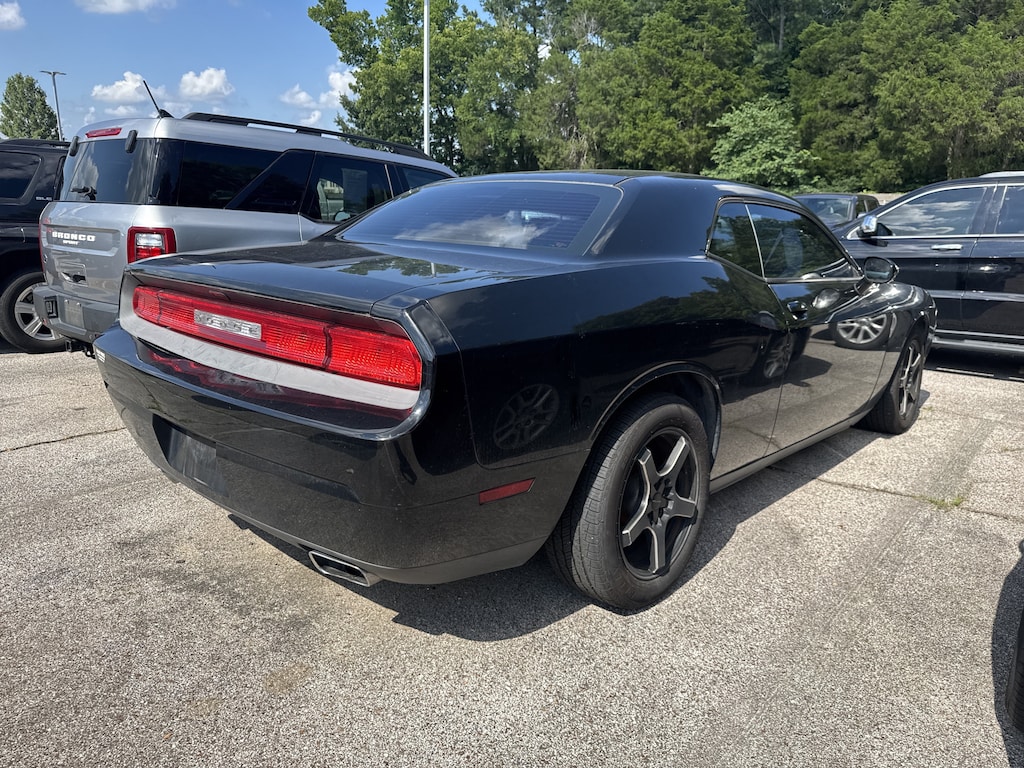 Used 2013 Dodge Challenger SXT Coupe