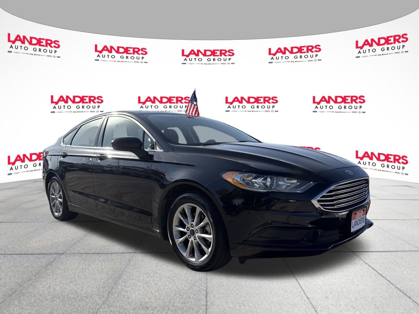 2017 Ford Fusion SE FWD's photo