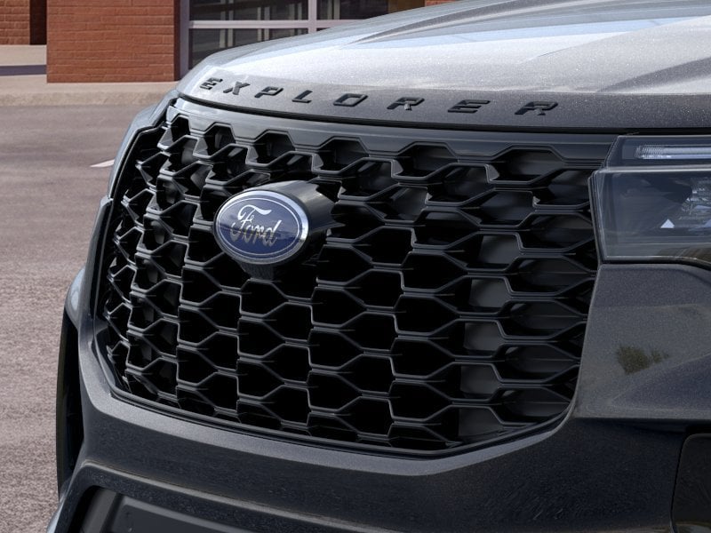 2026 Ford Explorer ST-Line - Photo 17