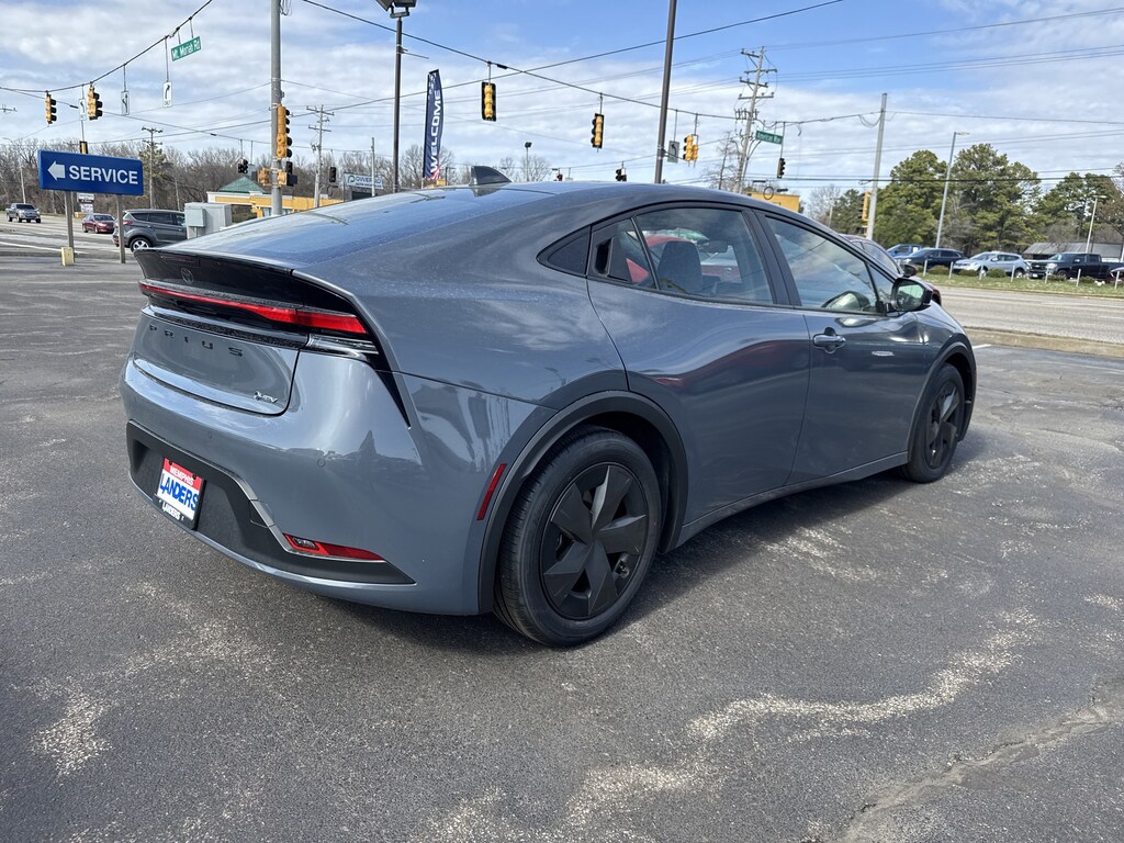 Used 2024 Toyota Prius LE LE