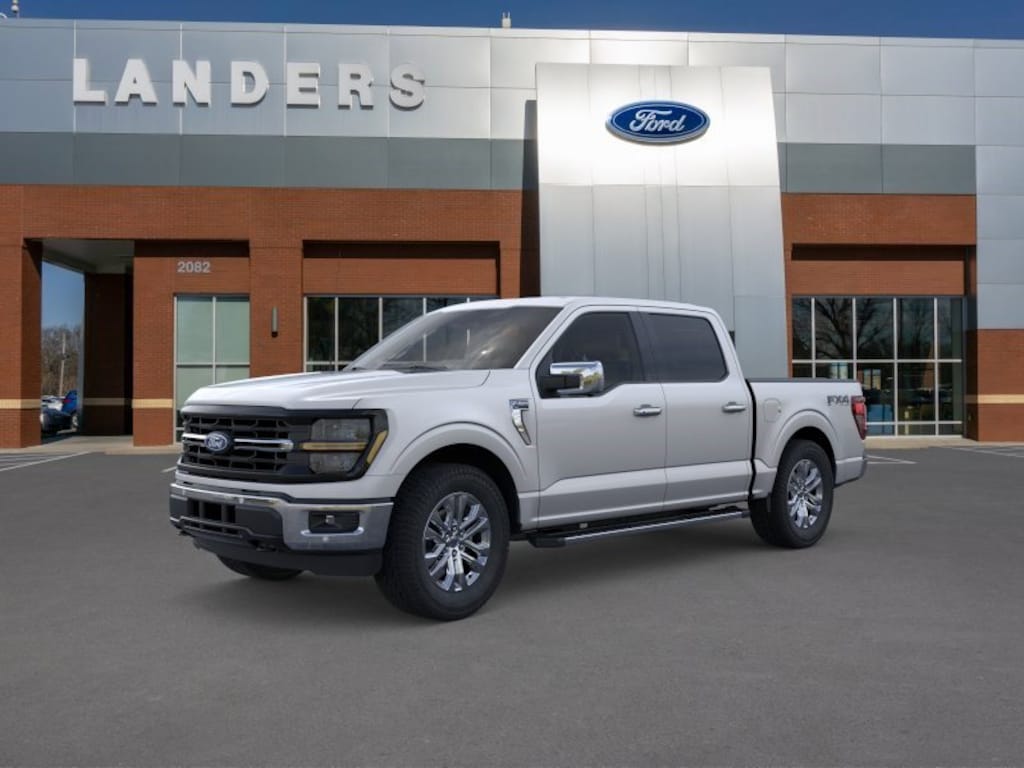 New 2026 Ford F-150 XLT XLT 4WD SuperCrew 5.5 Box