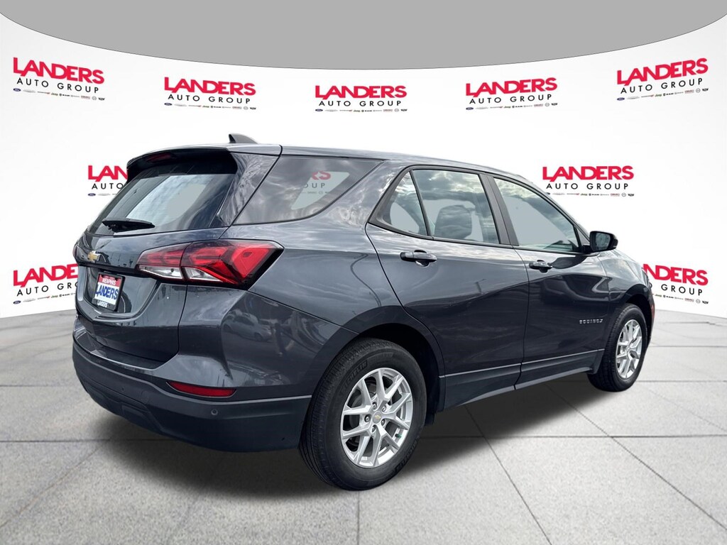Used 2022 Chevrolet Equinox LS FWD LS w/1FL