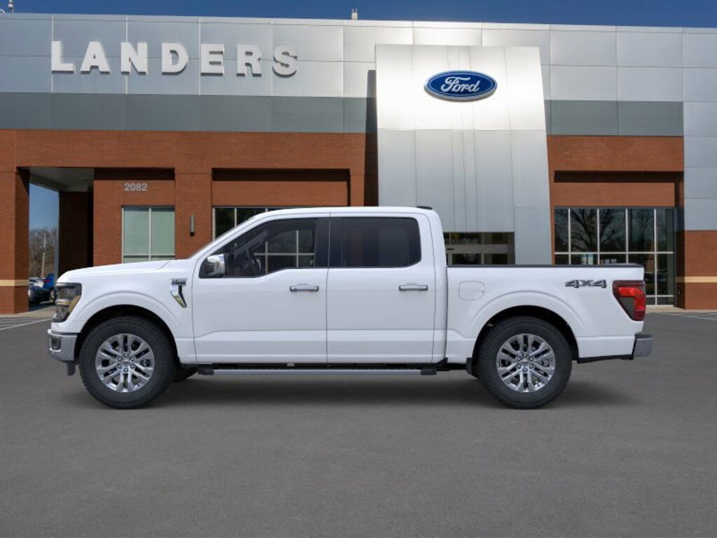 New 2025 Ford F-150 XLT XLT 4WD SuperCrew 5.5 Box
