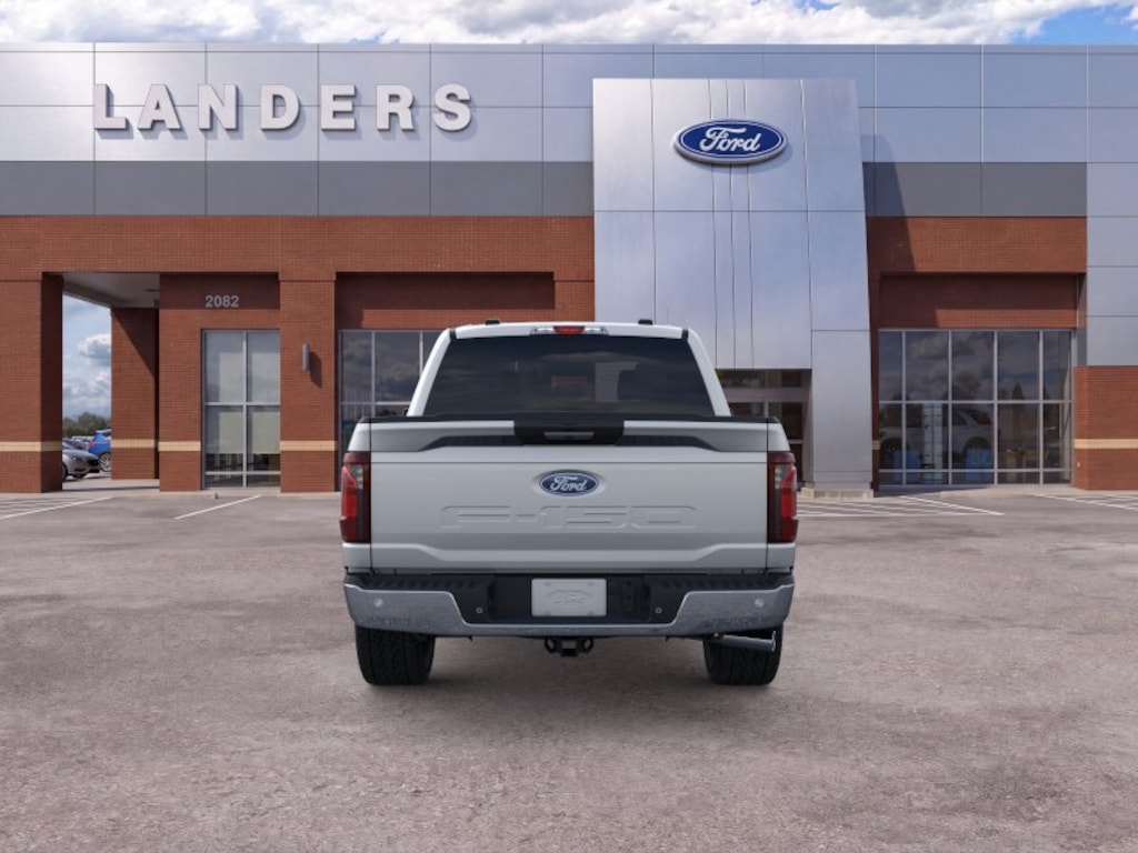 New 2026 Ford F-150 XLT XLT 4WD SuperCrew 5.5 Box