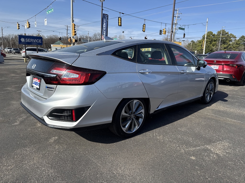 Used 2018 Honda Clarity Plug-In Hybrid Touring Sedan