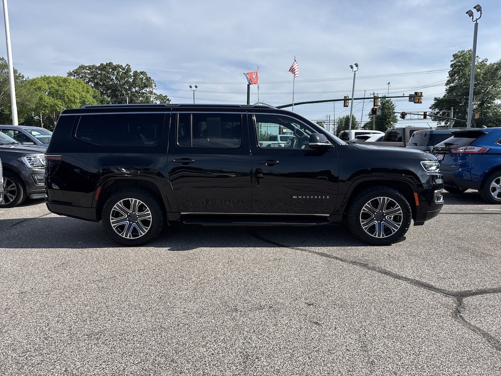 Used 2023 Jeep Wagoneer L 4x4