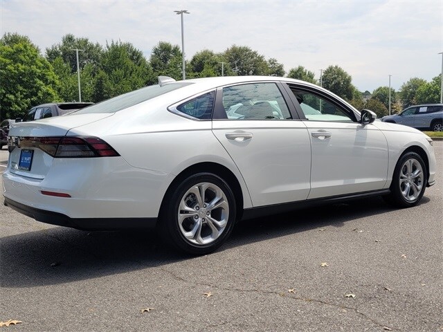 2024 Honda Accord LX photo 2