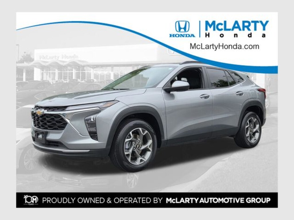 Used 2025 Chevrolet Trax LT SUV