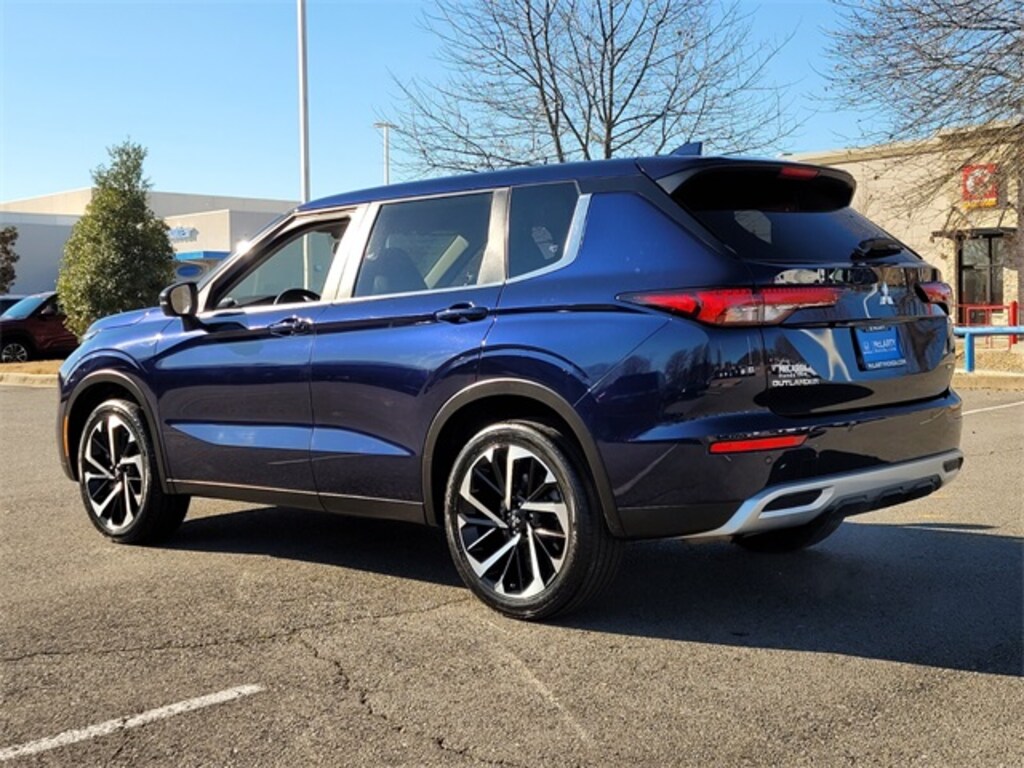 Used 2024 Mitsubishi Outlander SE SUV