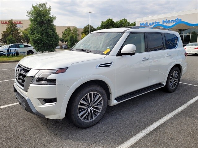 2023 Nissan Armada SL photo 3