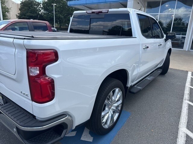 2024 Chevrolet Silverado 1500 LTZ photo 2