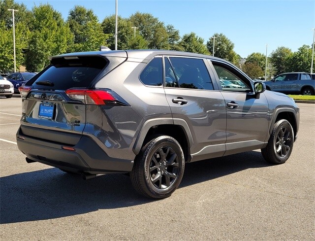 2025 Toyota RAV4 LE photo 2