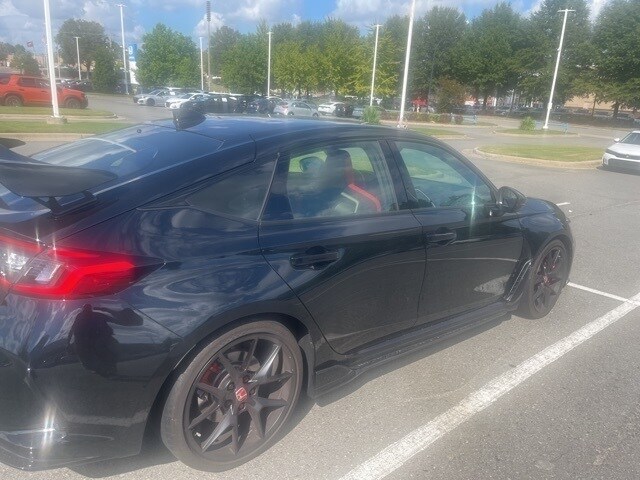2024 Honda Civic Type R Hatchback photo 3