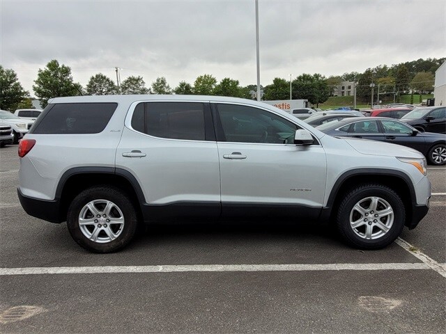 2018 Gmc Acadia SLE photo 2