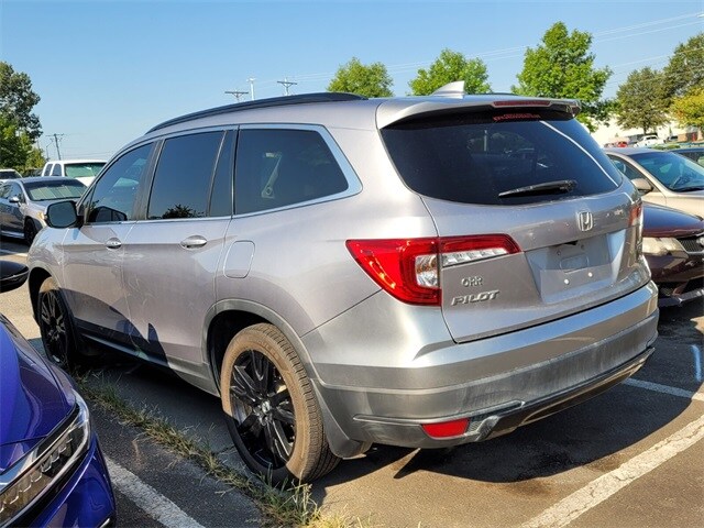2021 Honda Pilot Special Edition photo 3
