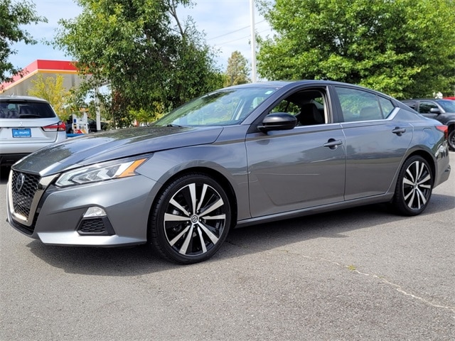 Used 2022 Nissan Altima SR with VIN 1N4BL4CV3NN307869 for sale in Little Rock, AR