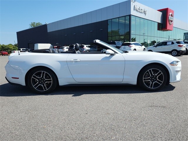 Used 2022 Ford Mustang EcoBoost Premium with VIN 1FATP8UH2N5105727 for sale in Little Rock, AR