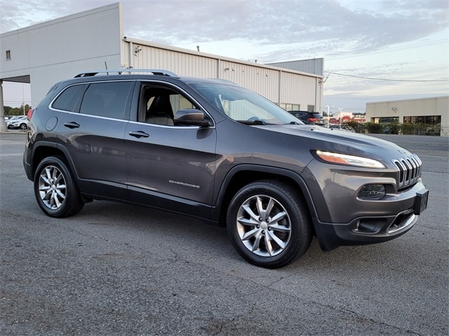 Used 2018 Jeep Cherokee Limited with VIN 1C4PJMDB6JD520731 for sale in Little Rock, AR