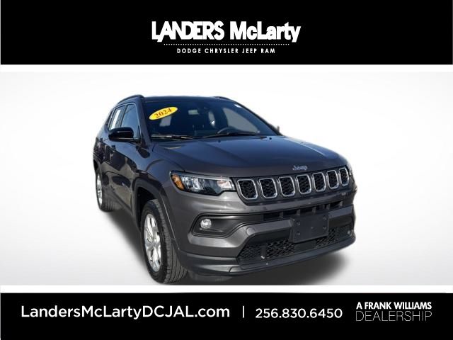2024 Jeep Compass Latitude's photo