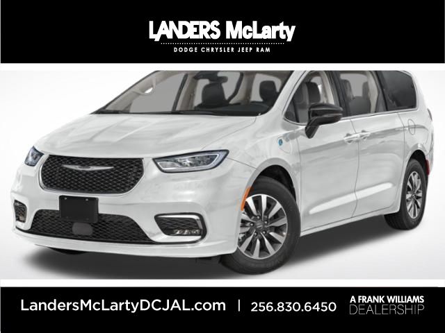 2024 Chrysler Pacifica Hybrid Select PHEV's photo
