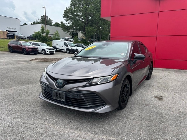 Used 2020 Toyota Camry LE with VIN 4T1C31AK2LU518274 for sale in Huntsville, AL